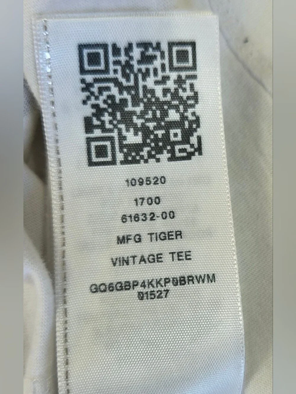 True Religion MFG Tiger Vintage Tee Shirt Size M White Graphic Print Streetwear